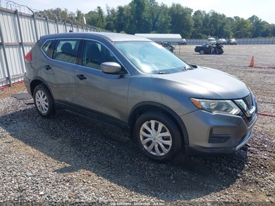 5N1AT2MT8HC****** · 2017 NISSAN ROGUE S