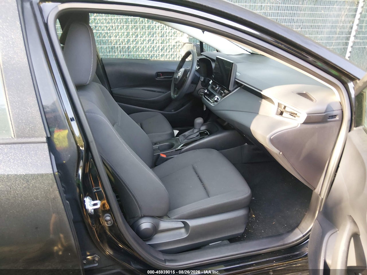 2026 TOYOTA COROLLA LE · 5/11