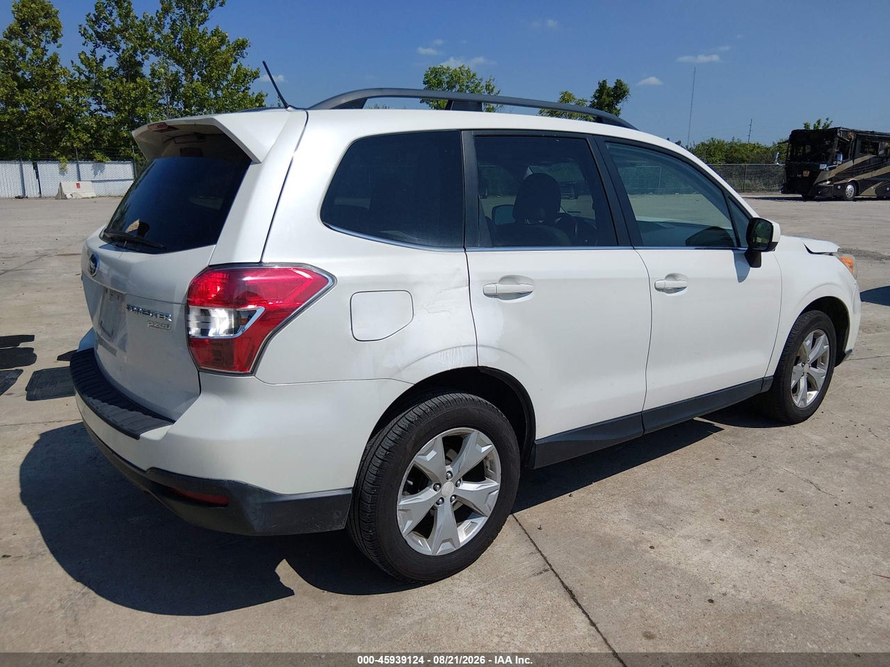 2015 SUBARU FORESTER 2.5I LIMITED · 4/7