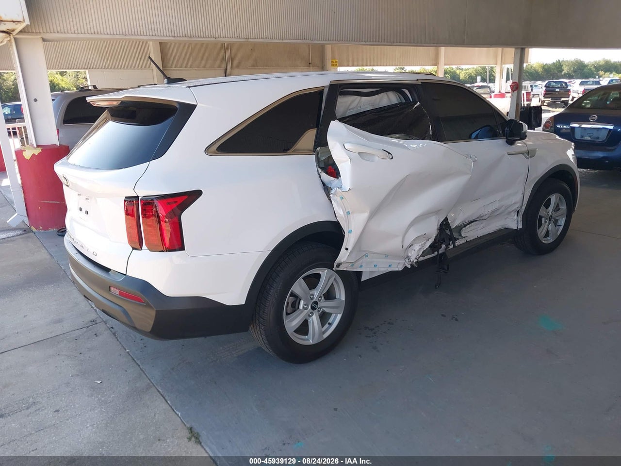 2021 KIA SORENTO LX · 4/11