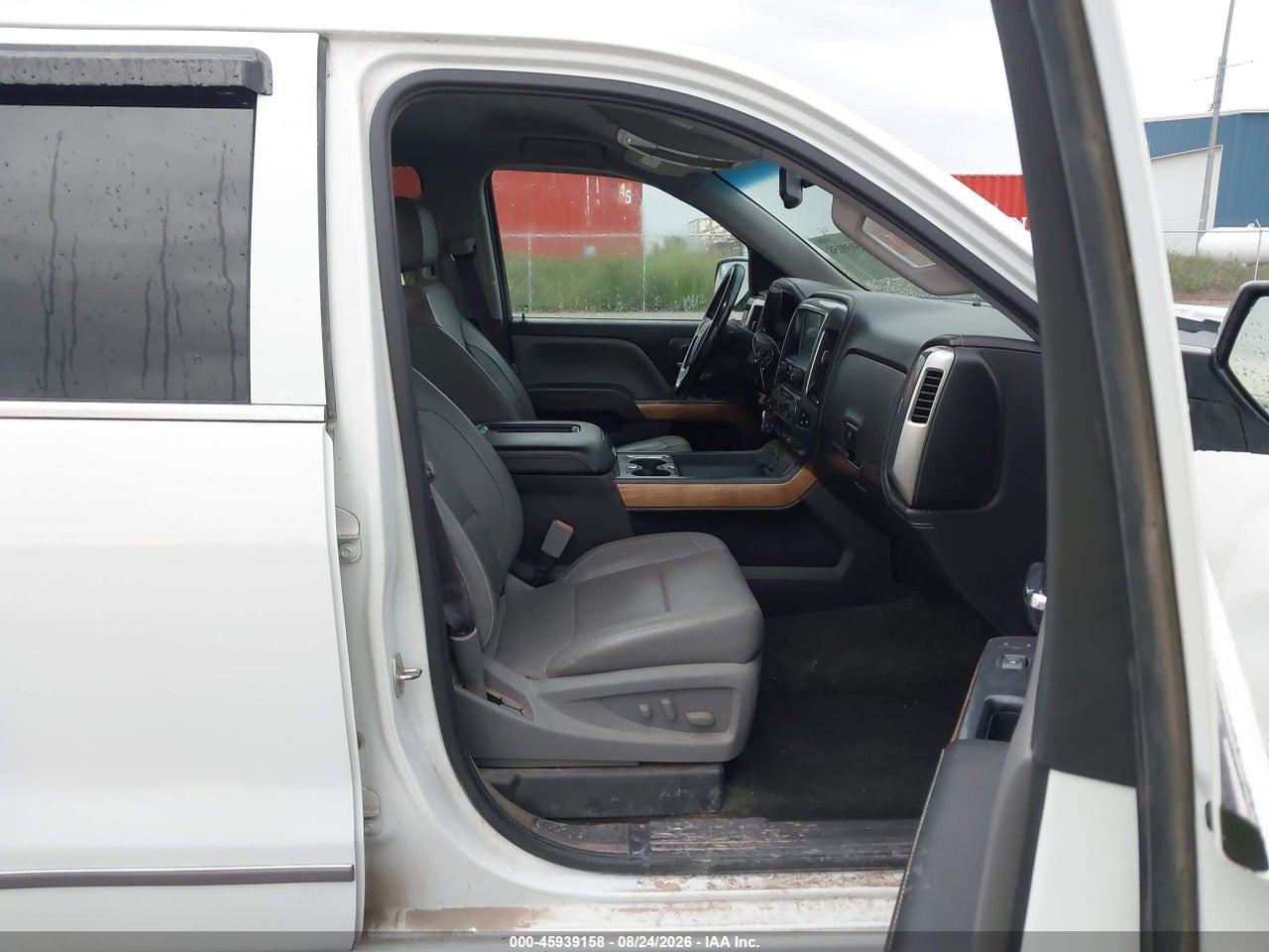 2017 CHEVROLET SILVERADO 1500 LTZ · 5/11