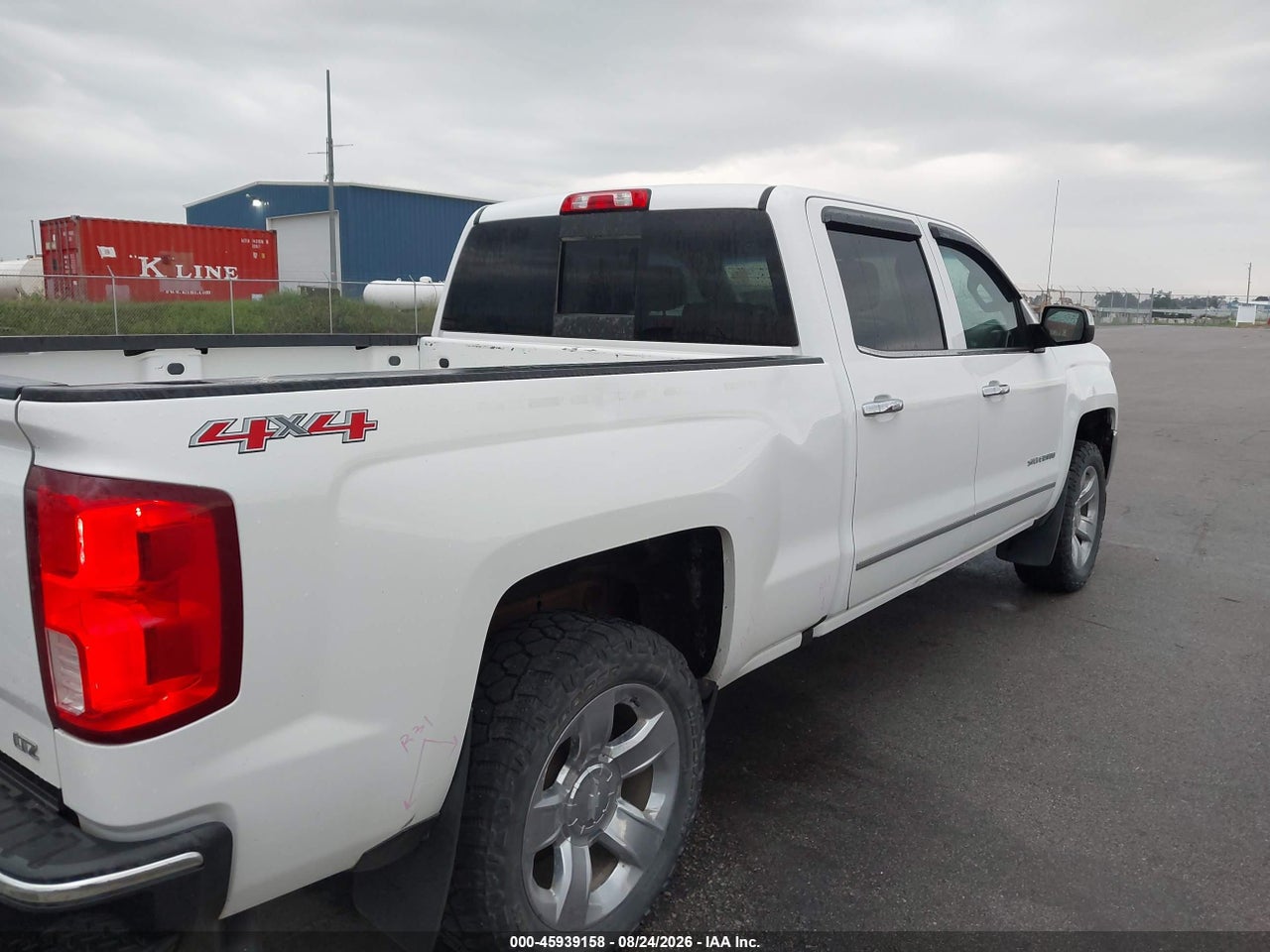 2017 CHEVROLET SILVERADO 1500 LTZ · 6/11