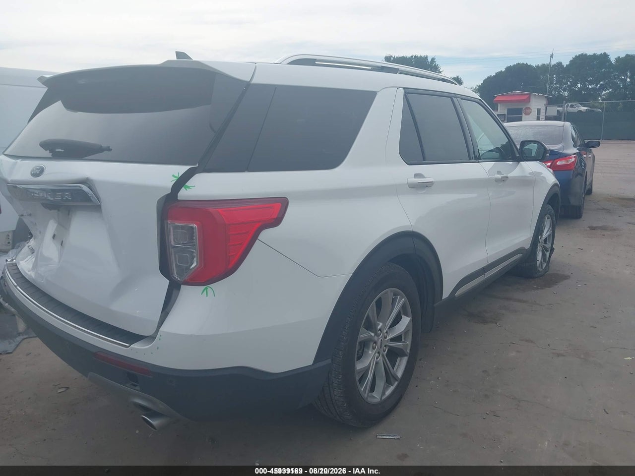 2021 FORD EXPLORER LIMITED · 4/10