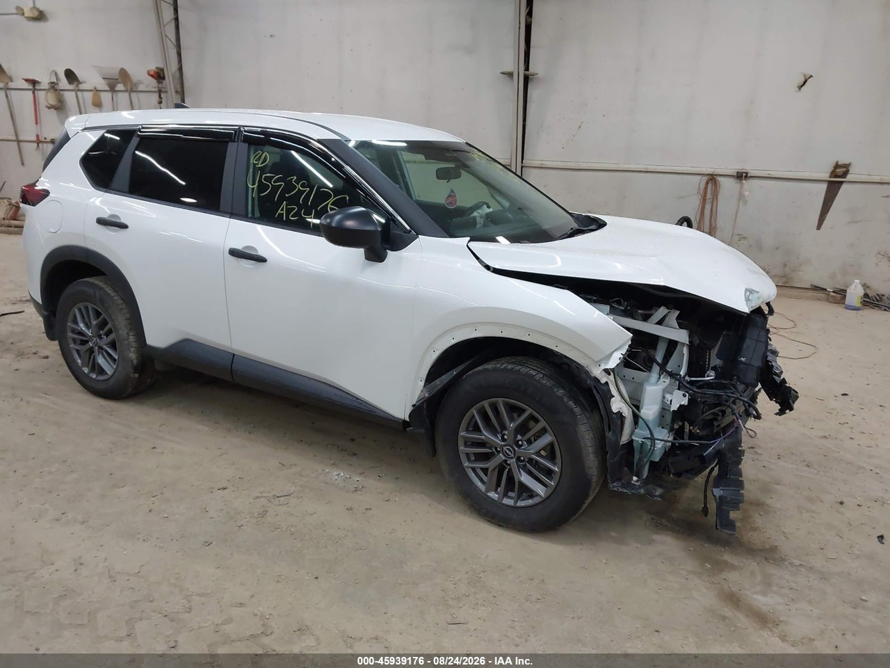 5N1BT3AB5RC****** · 2024 NISSAN ROGUE S INTELLIGENT AWD