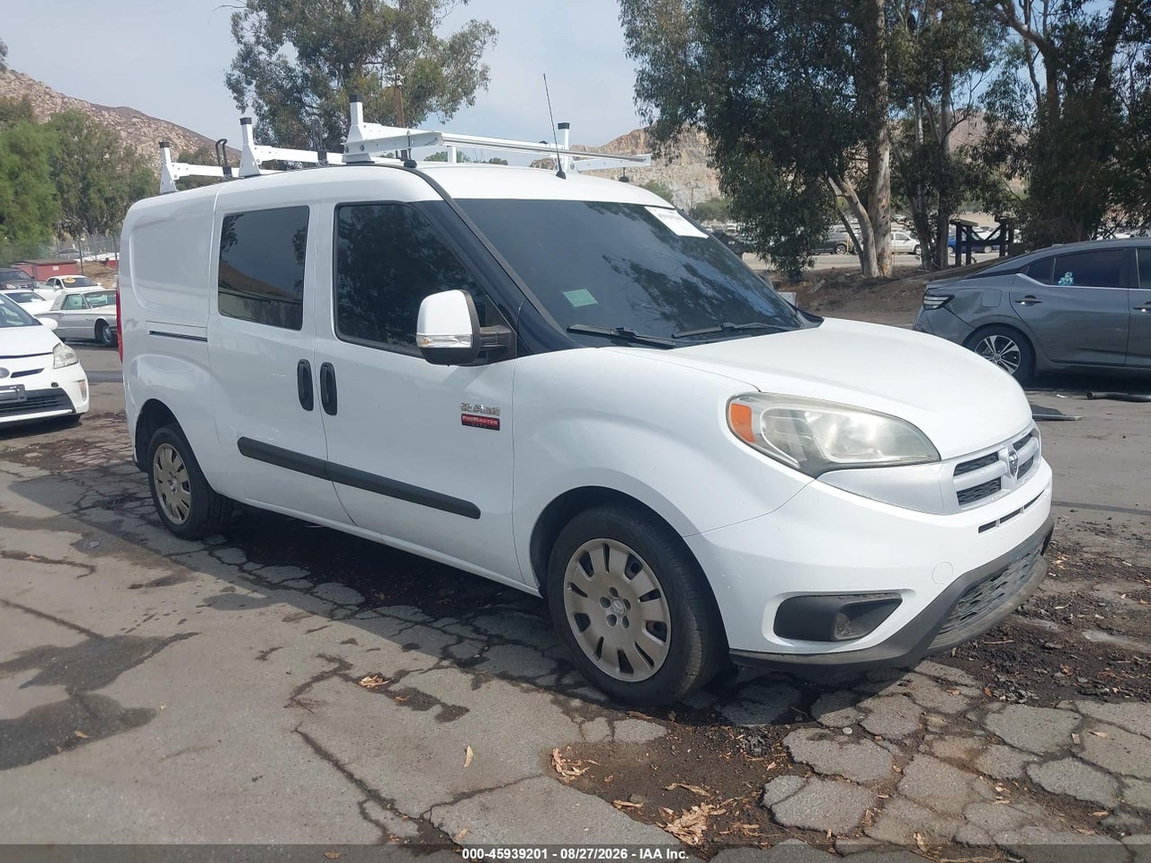 ZFBERFBB5H6****** · 2017 RAM PROMASTER CITY TRADESMAN SLT