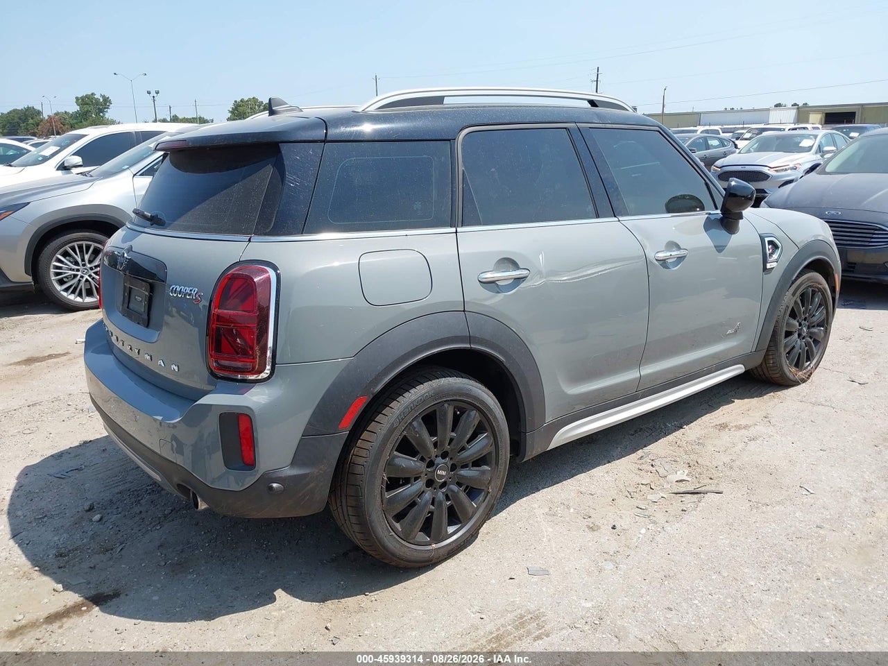 2022 MINI COUNTRYMAN COOPER S · 4/11