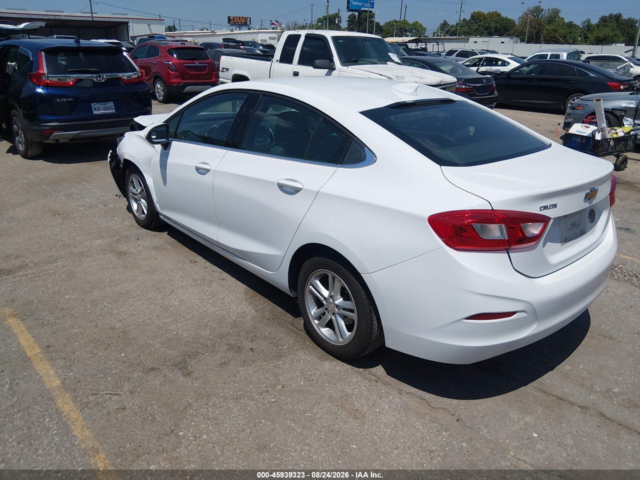 2016 CHEVROLET CRUZE LT AUTO · 3/11