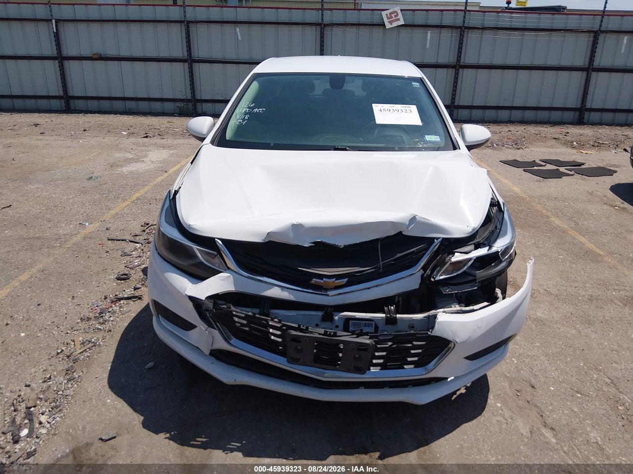 2016 CHEVROLET CRUZE LT AUTO · 6/11