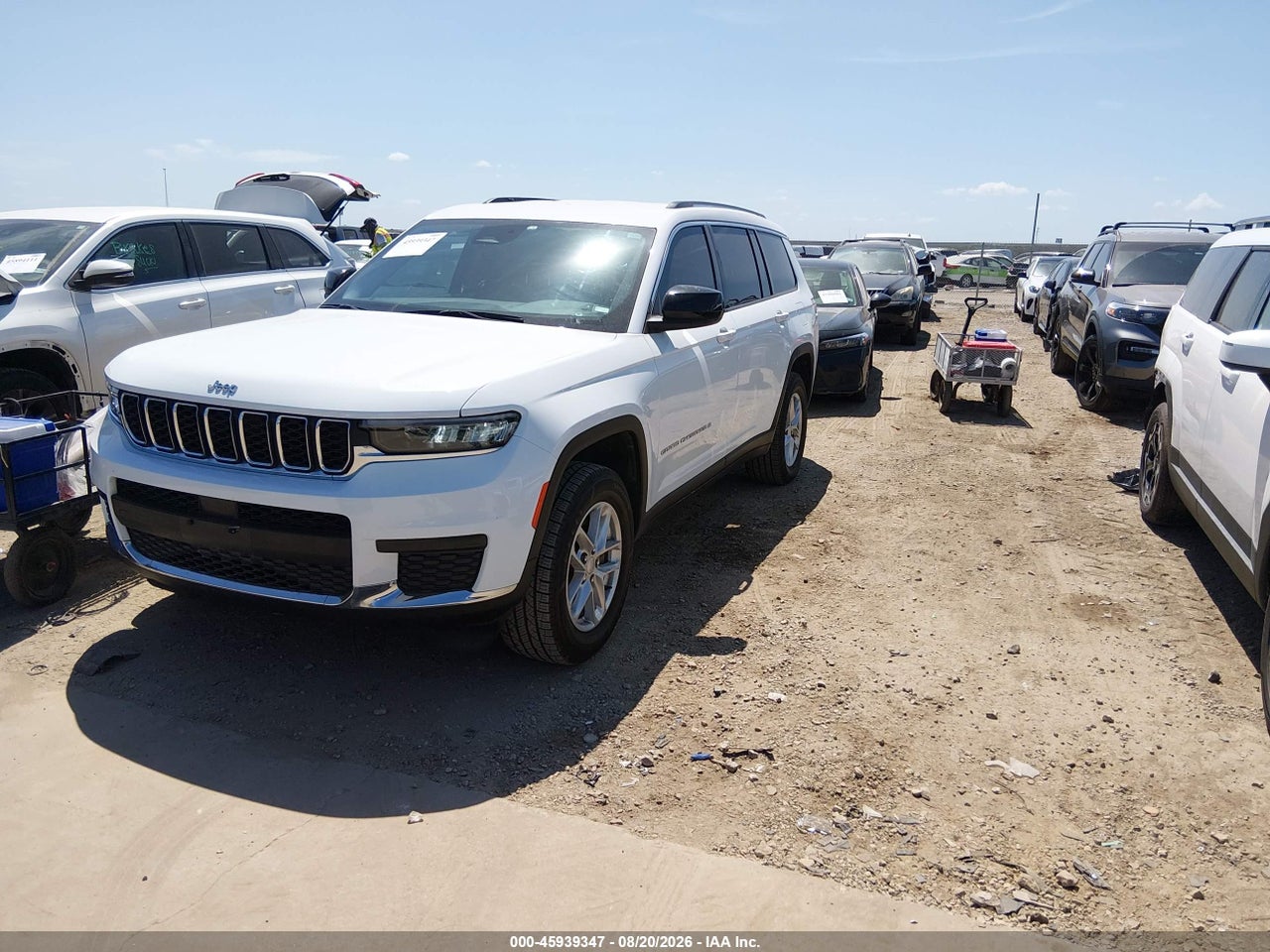 2023 JEEP GRAND CHEROKEE L LAREDO 4X2 · 2/11