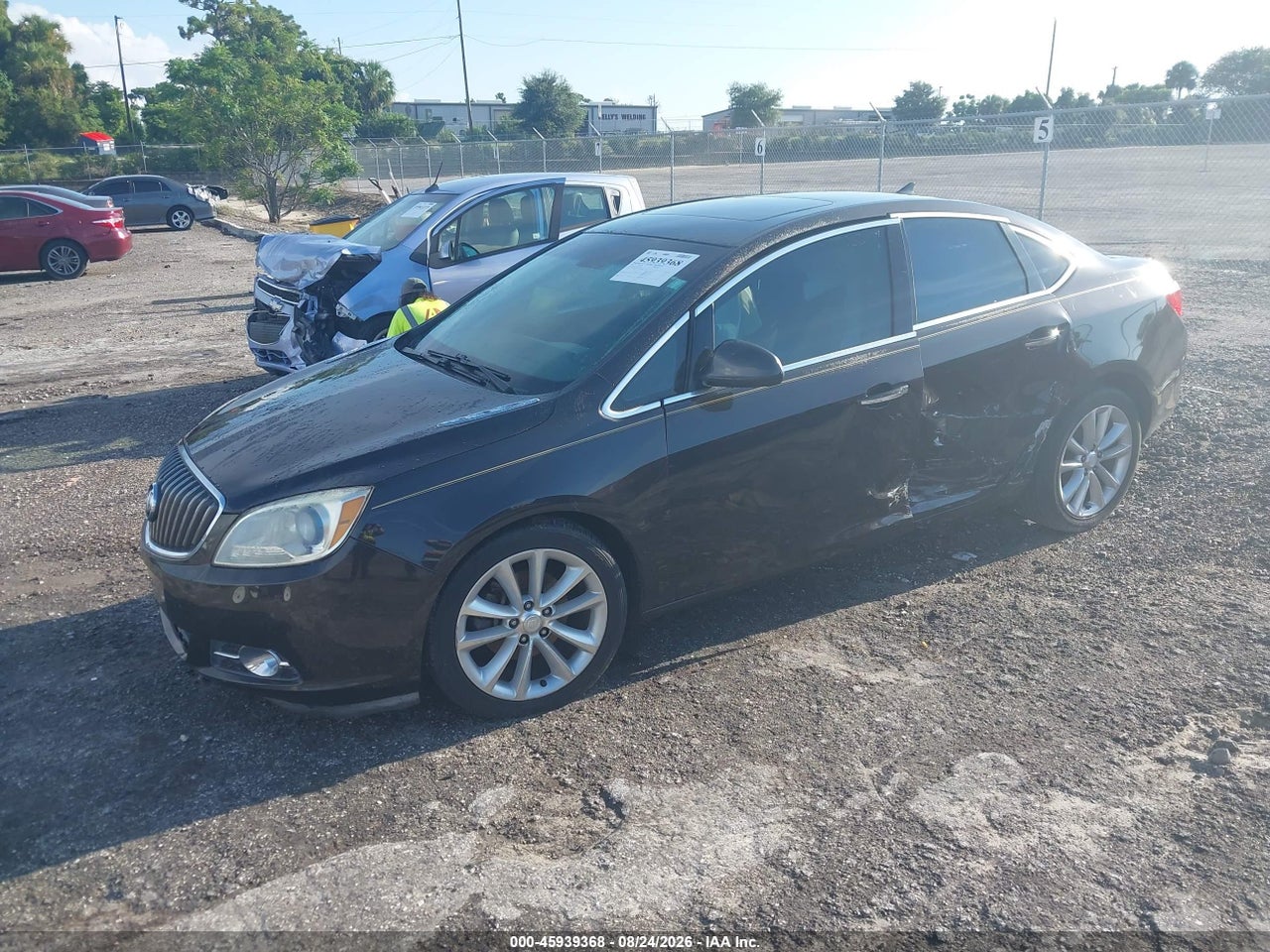 2012 BUICK VERANO LEATHER GROUP · 2/10