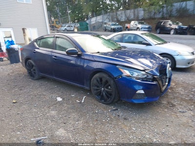 1N4BL4CV6NN****** · 2022 NISSAN ALTIMA SR FWD