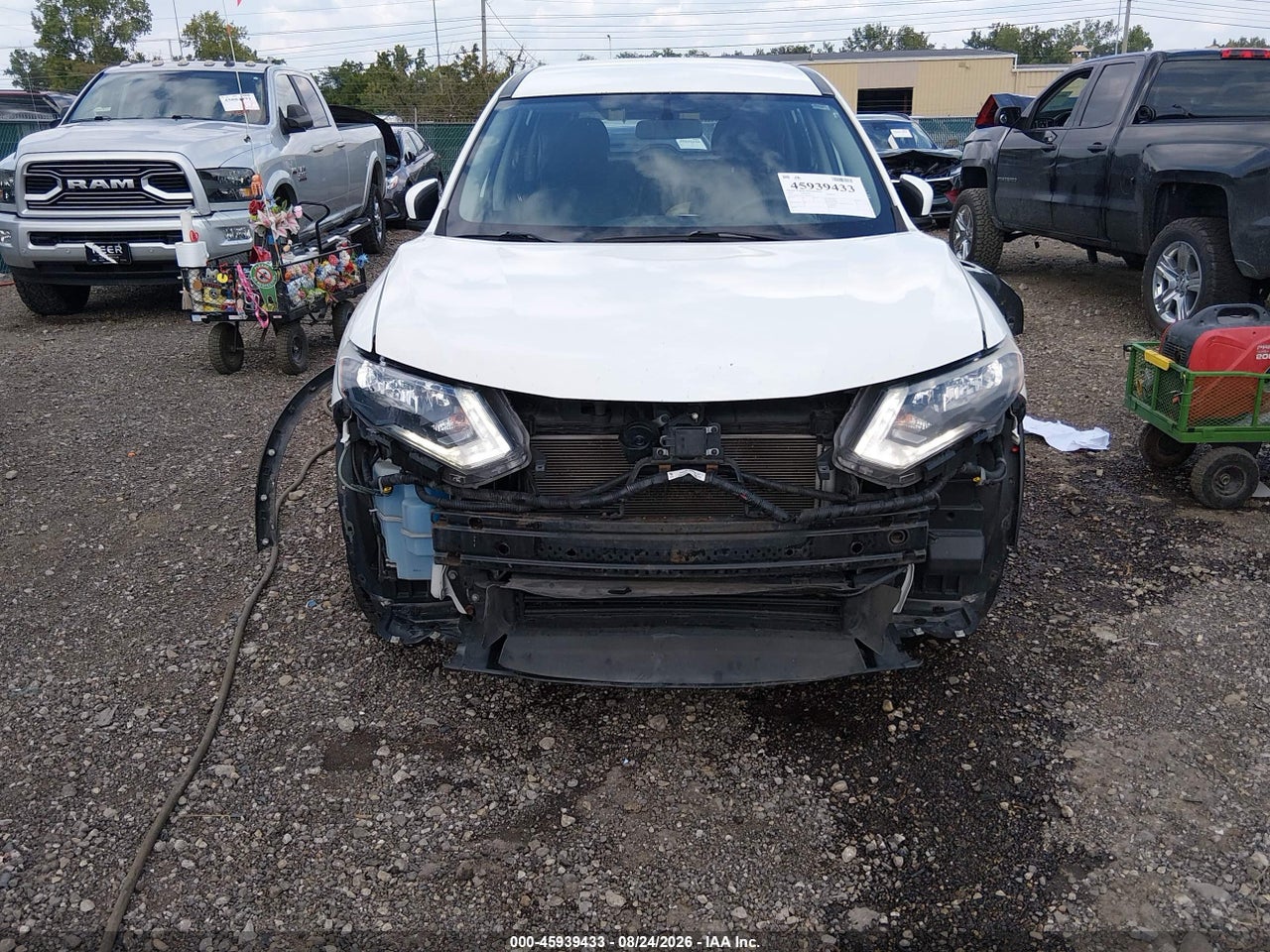 2017 NISSAN ROGUE S · 6/11