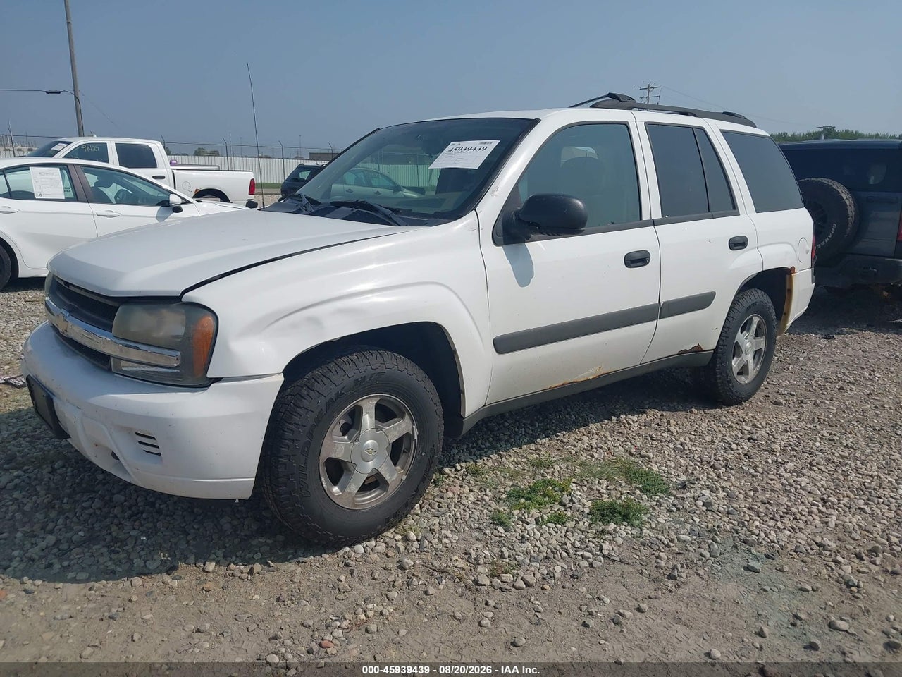 2005 CHEVROLET TRAILBLAZER LS · 2/11