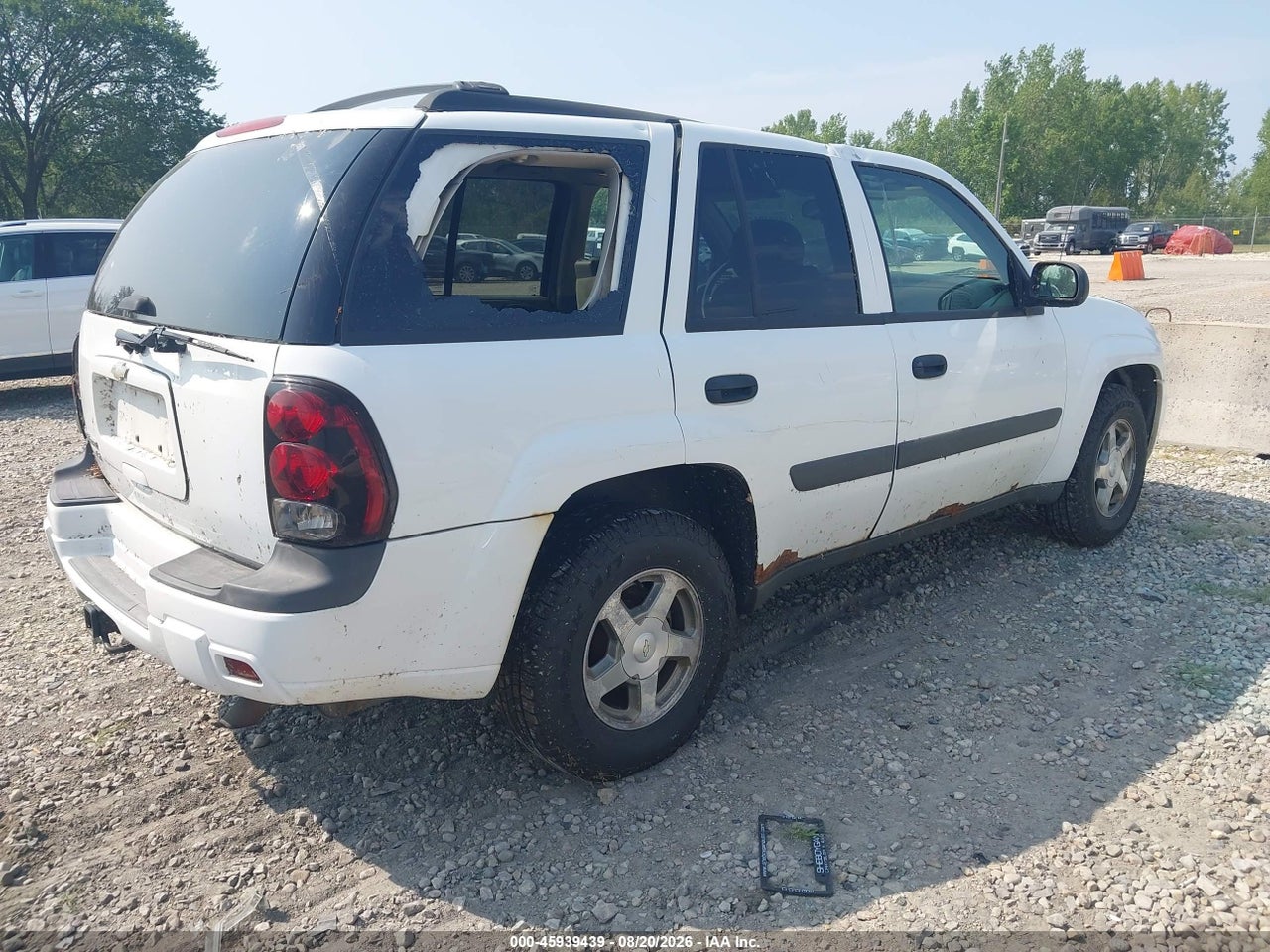 2005 CHEVROLET TRAILBLAZER LS · 4/11