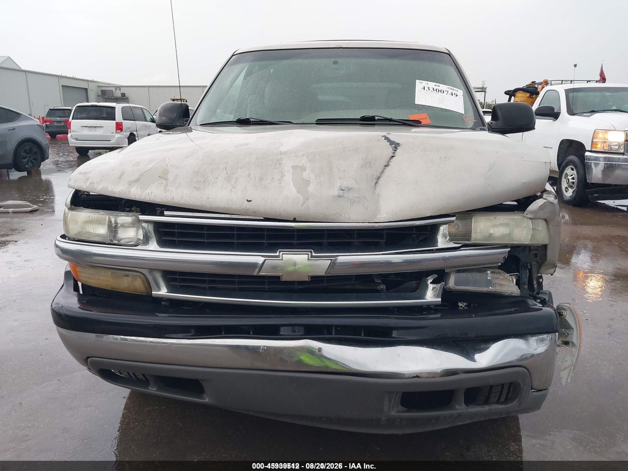 2004 CHEVROLET TAHOE LS · 6/10