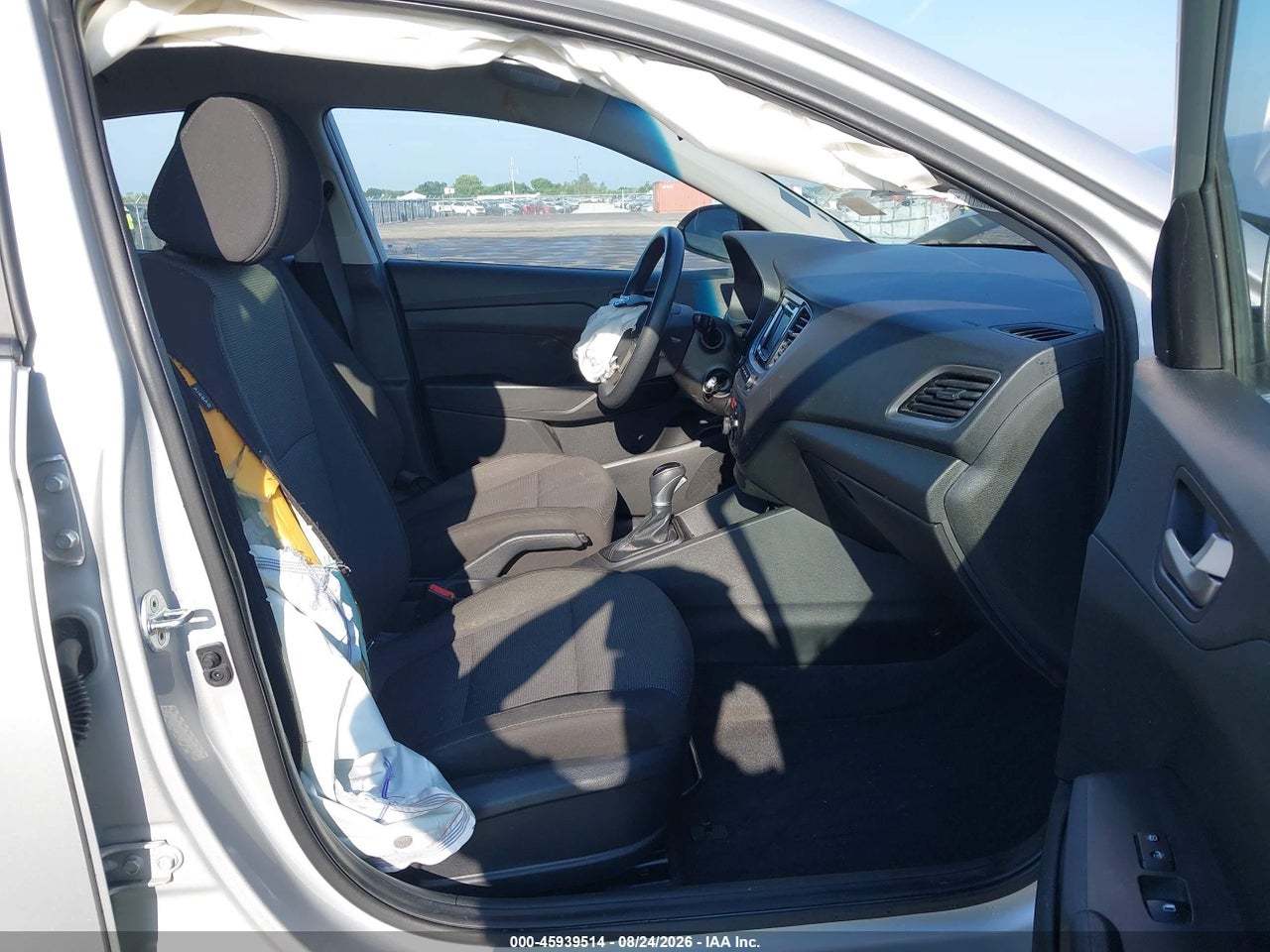 2020 HYUNDAI ACCENT SE · 5/11