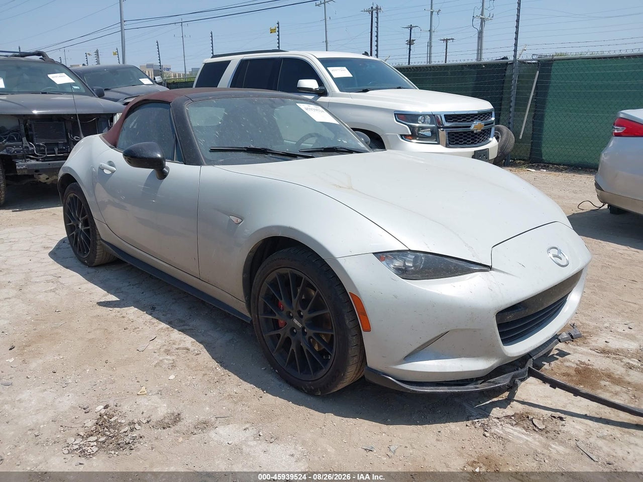 JM1NDAC7XJ0****** · 2018 MAZDA MX-5 MIATA CLUB