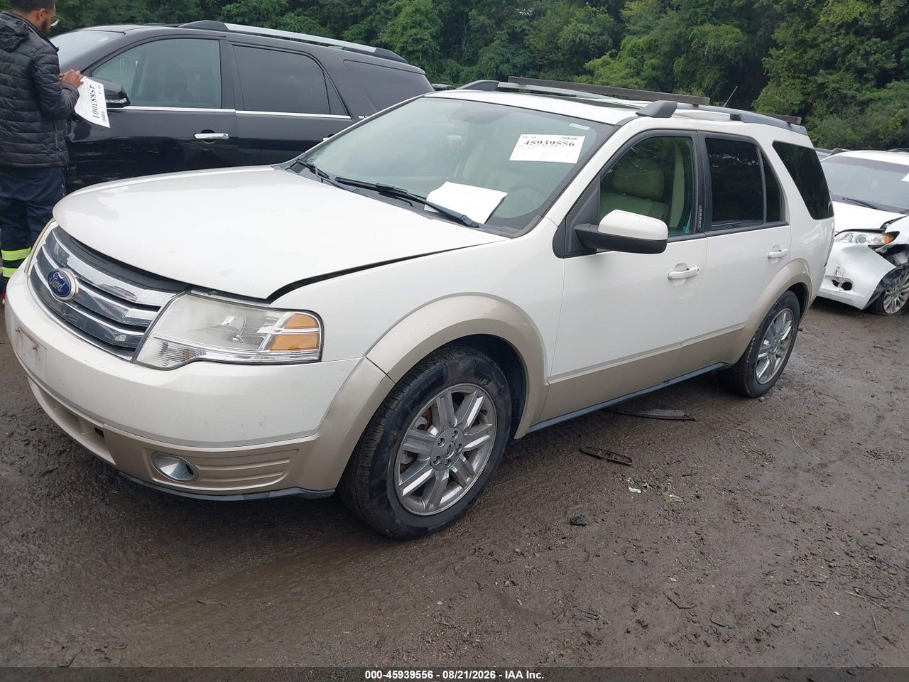 2009 FORD TAURUS X EDDIE BAUER · 2/11