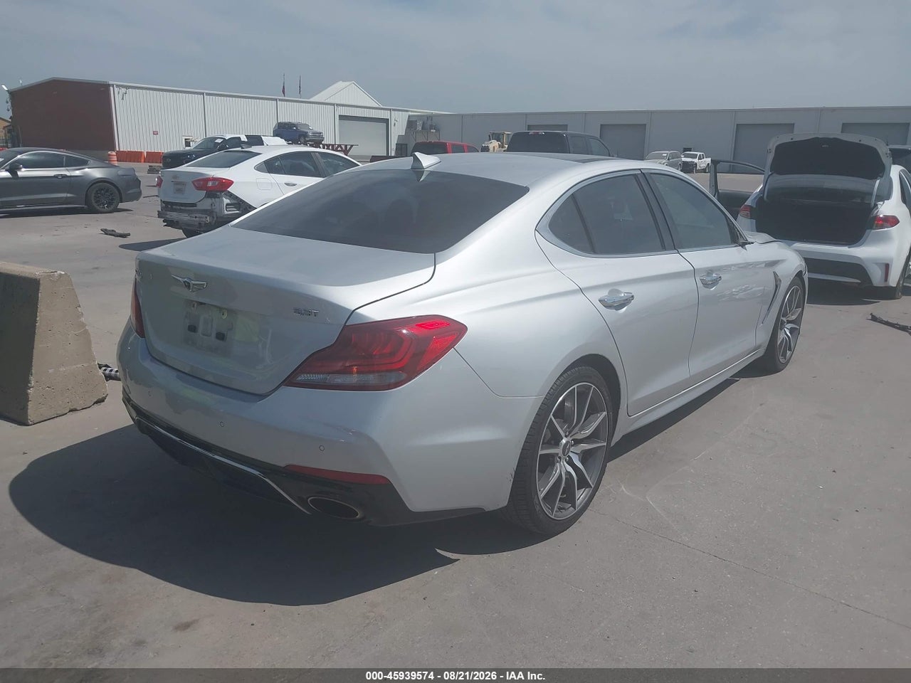 2019 GENESIS G70 3.3T ADVANCED · 4/11
