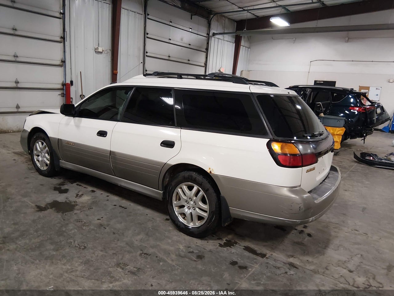 2001 SUBARU OUTBACK · 3/11