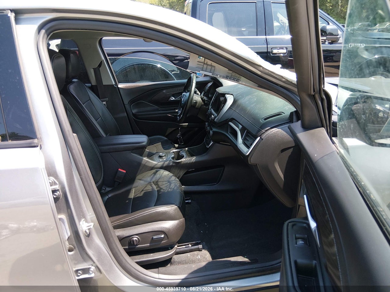 2024 GMC TERRAIN AWD SLT · 5/11