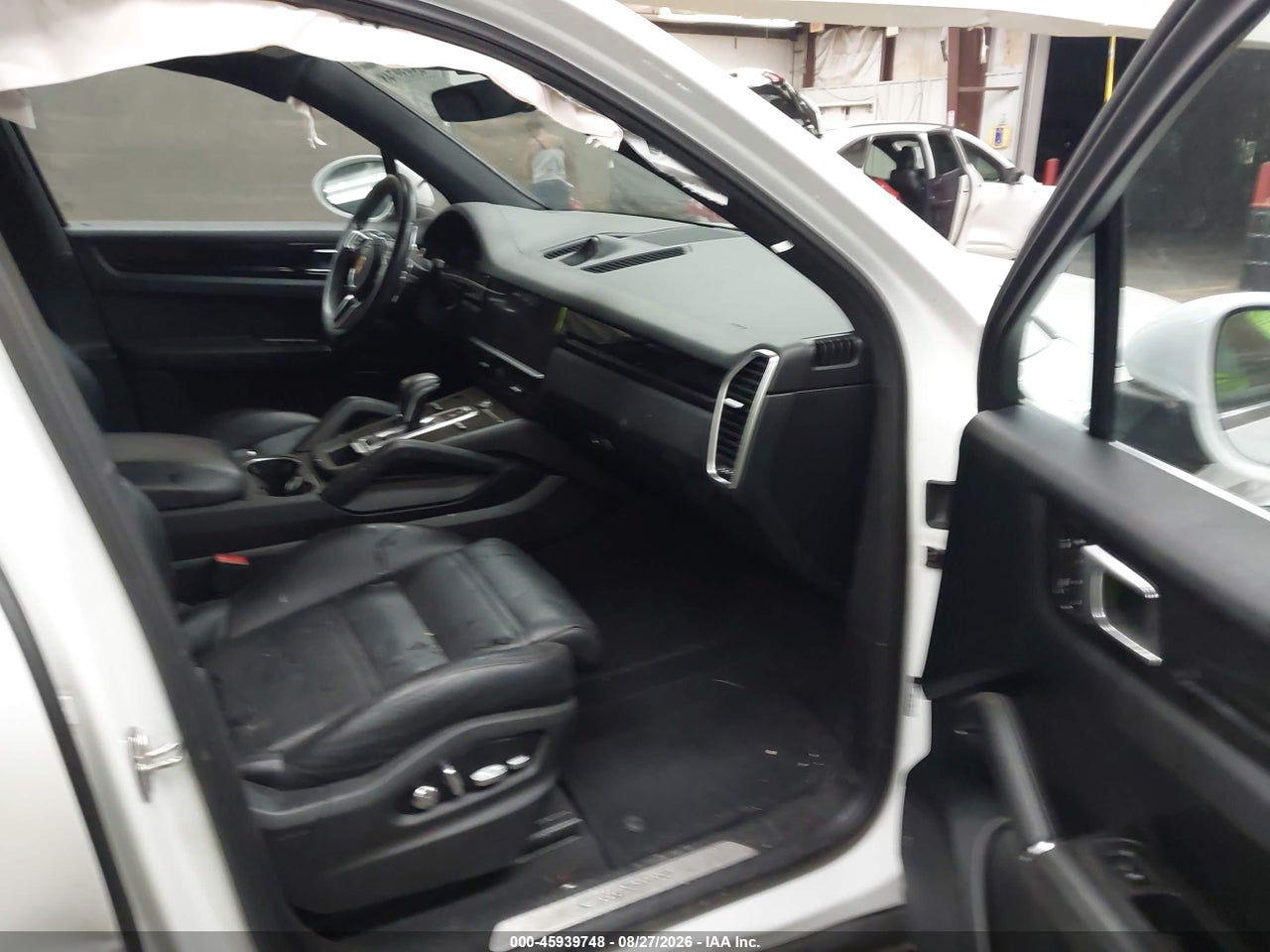 2019 PORSCHE CAYENNE   · 5/11