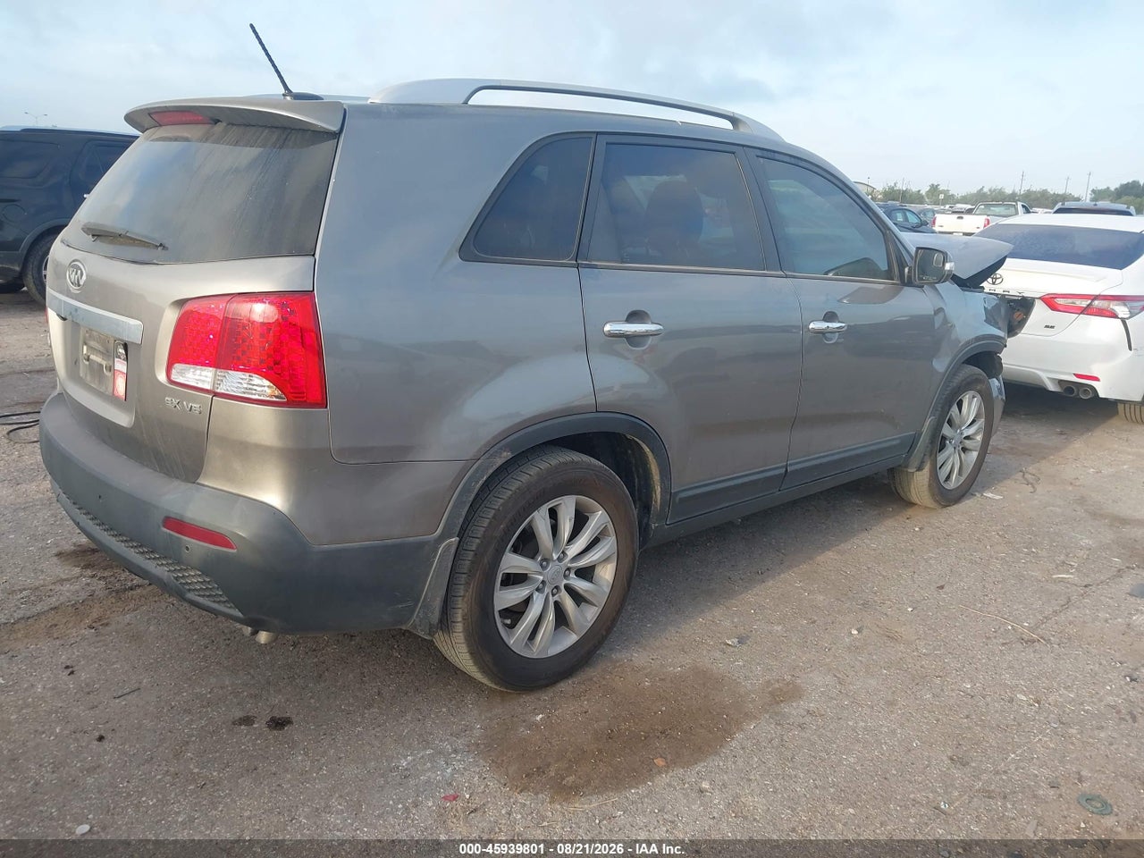 2011 KIA SORENTO EX V6 · 4/11