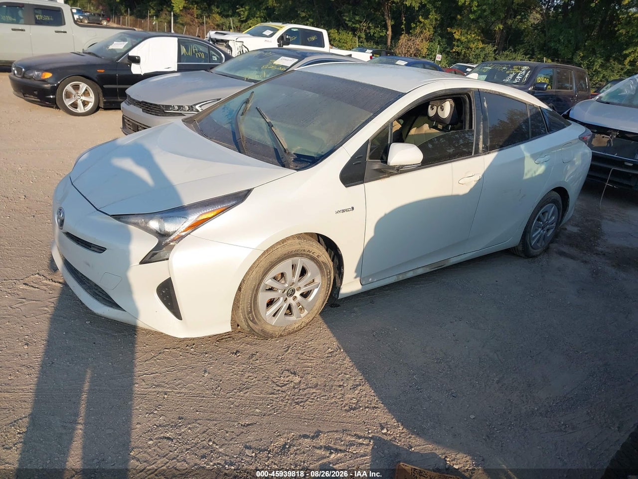 2016 TOYOTA PRIUS TWO · 2/10