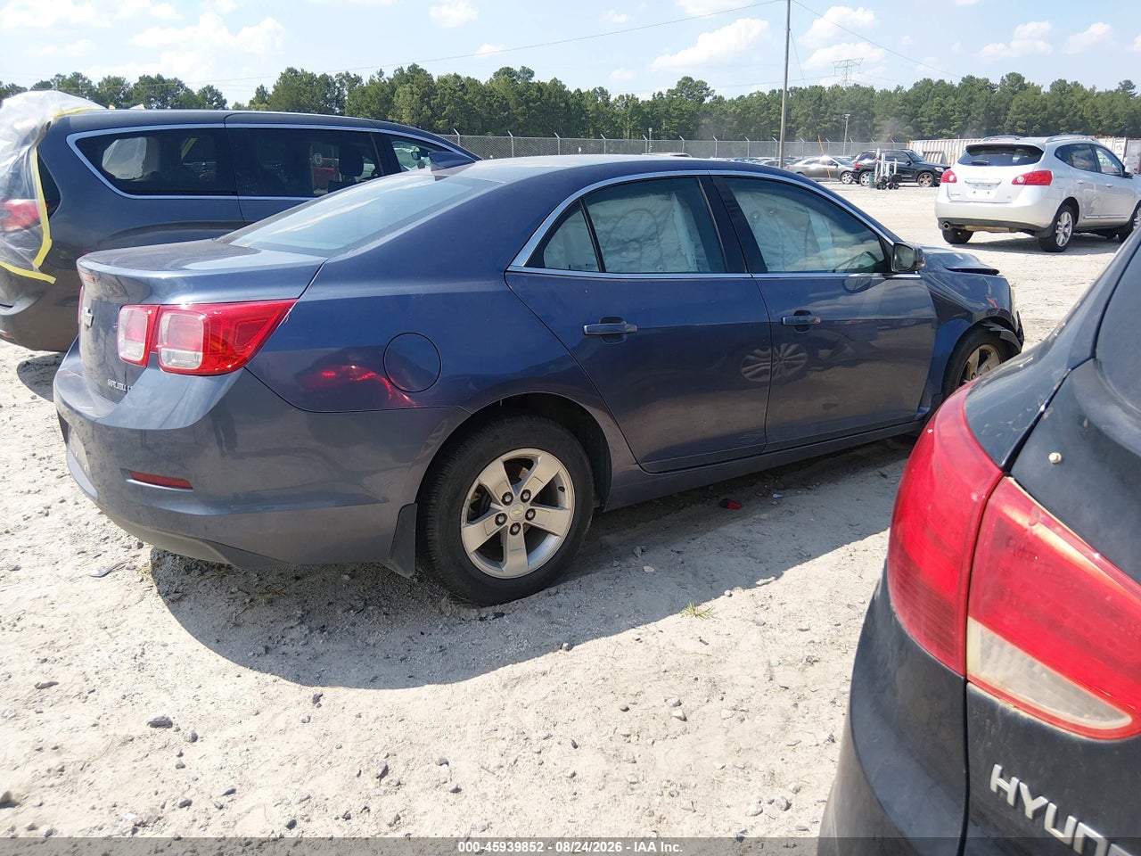2015 CHEVROLET MALIBU 1LT · 4/11
