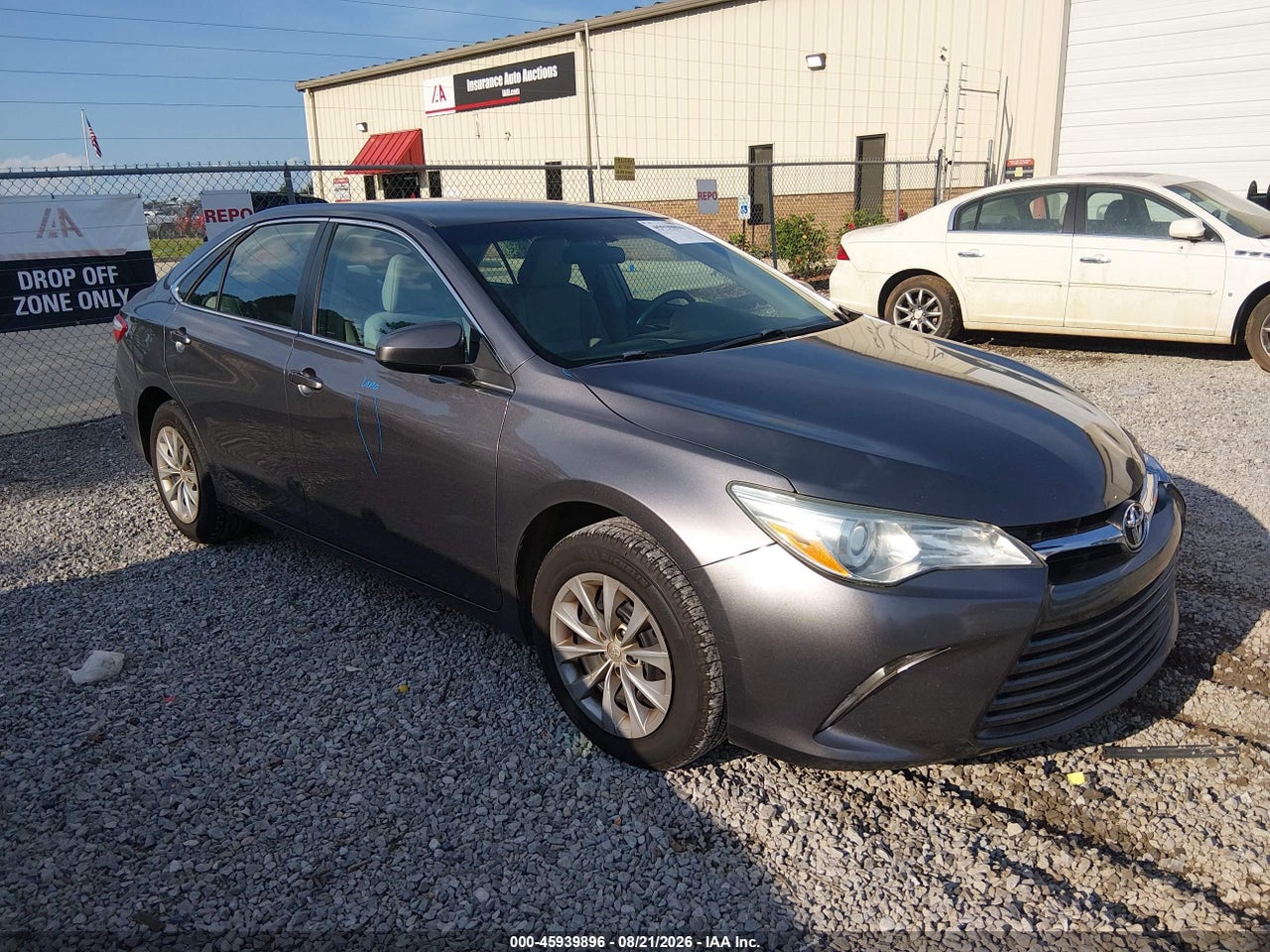 4T1BF1FK3FU****** · 2015 TOYOTA CAMRY LE/XLE/SE/XSE