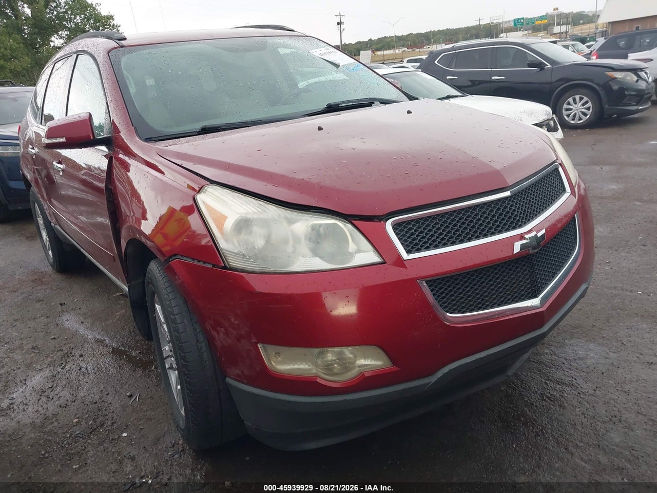 1GNKVJED2BJ****** · 2011 CHEVROLET TRAVERSE 2LT