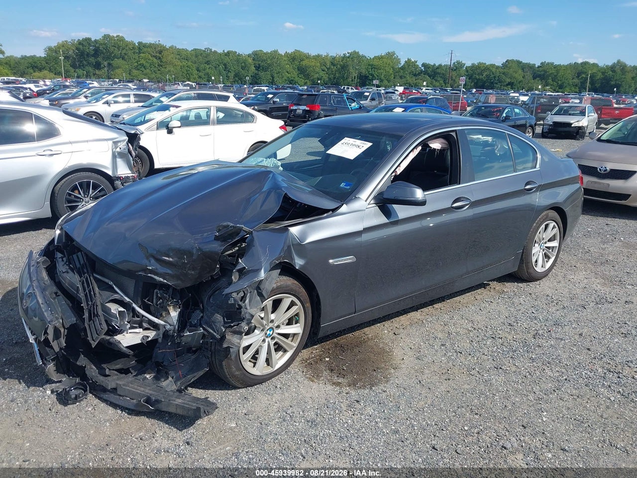 2015 BMW 528I XDRIVE · 2/10