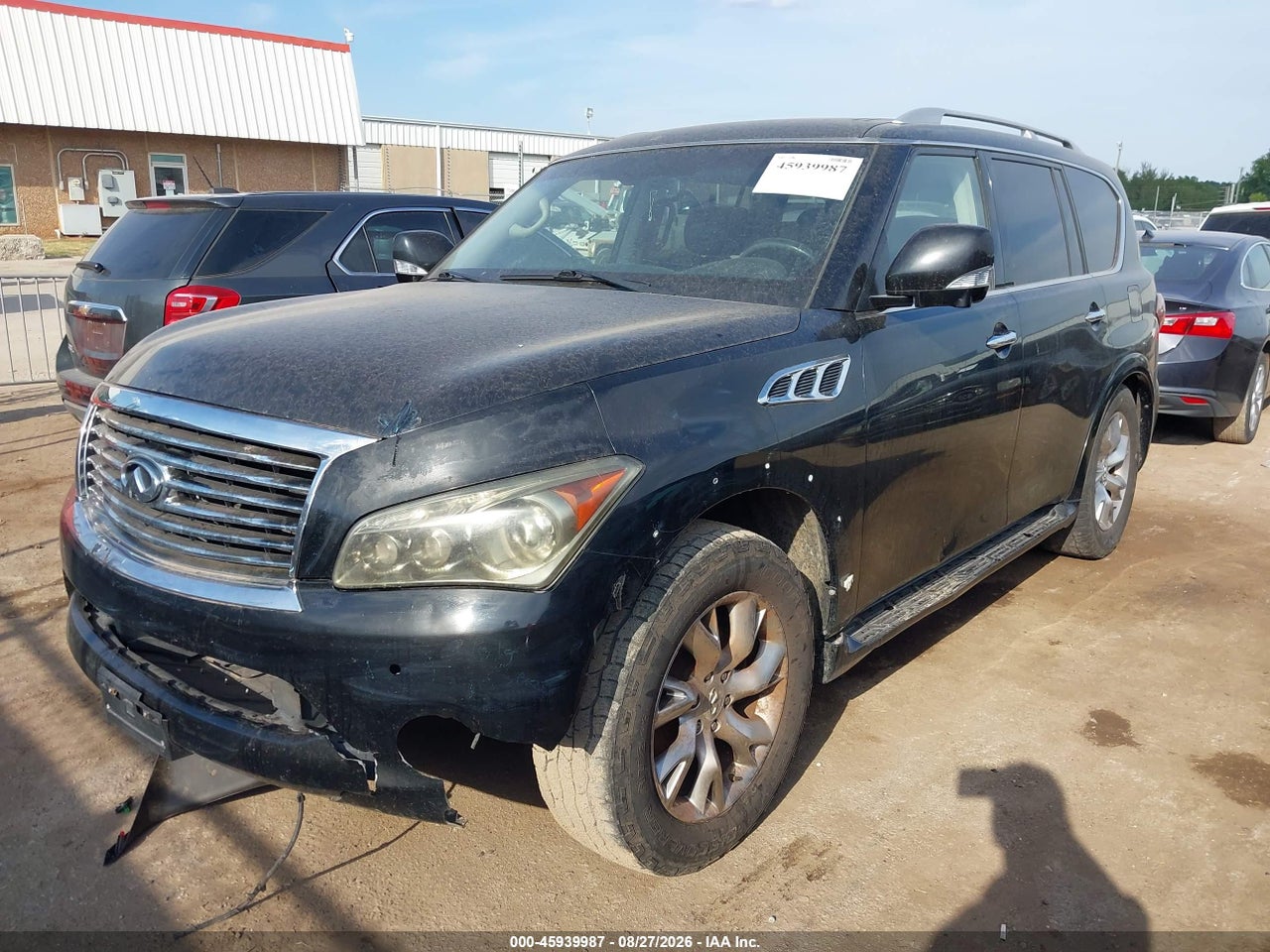 2011 INFINITI QX56   · 2/11