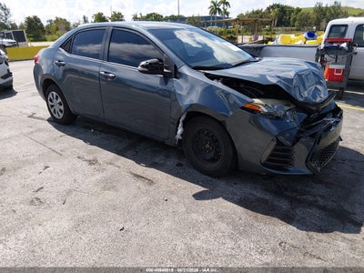2019 TOYOTA COROLLA SE