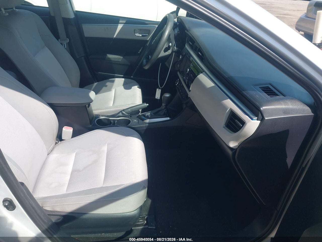 2014 TOYOTA COROLLA LE · 5/11