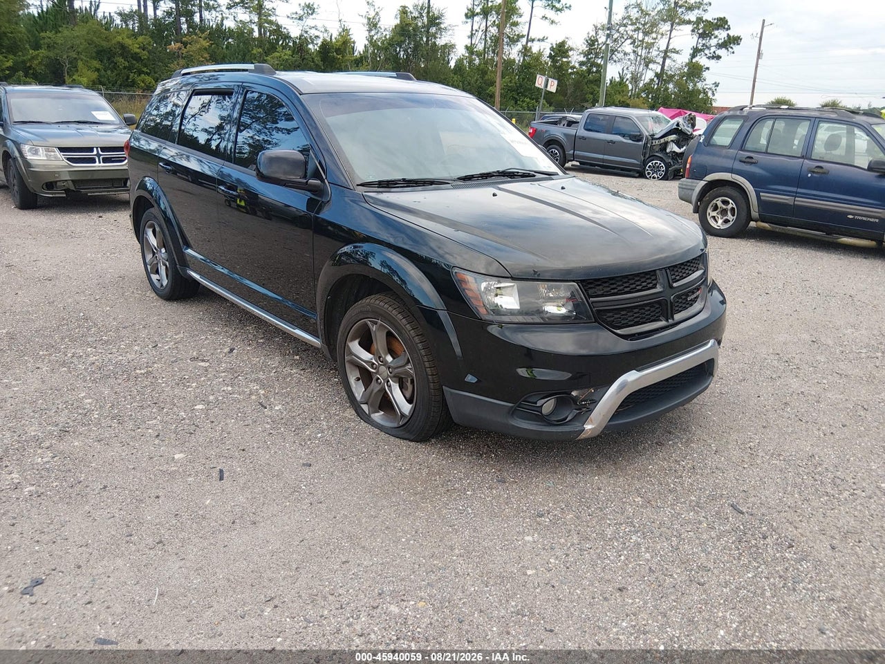 3C4PDCGB2HT****** · 2017 DODGE JOURNEY CROSSROAD PLUS