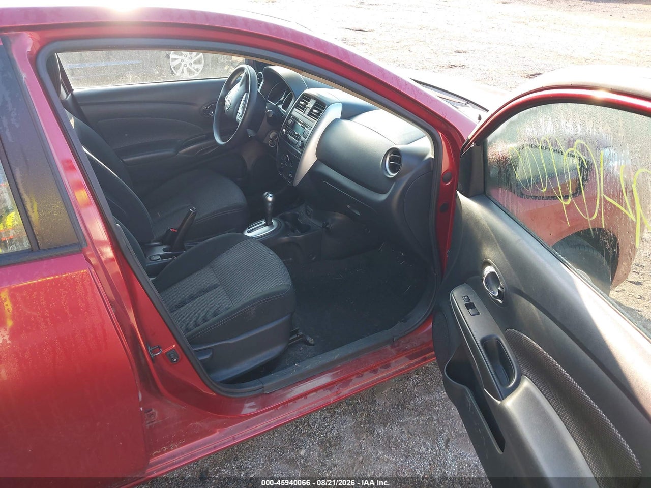 2017 NISSAN VERSA 1.6 SV · 5/11