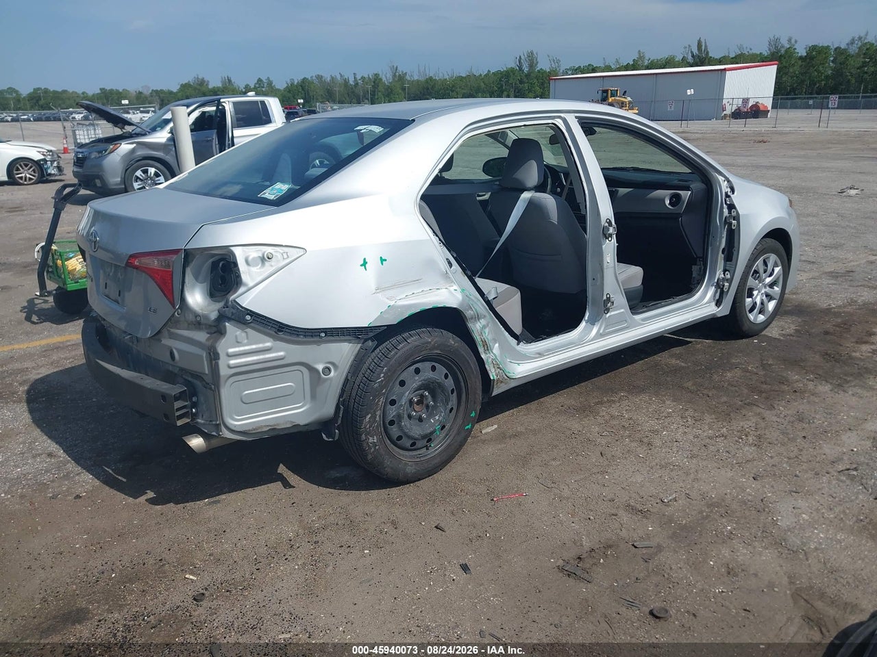 2017 TOYOTA COROLLA LE · 4/11