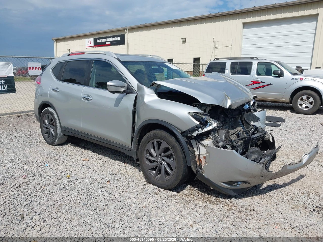 5N1AT2MT5GC****** · 2016 NISSAN ROGUE SL