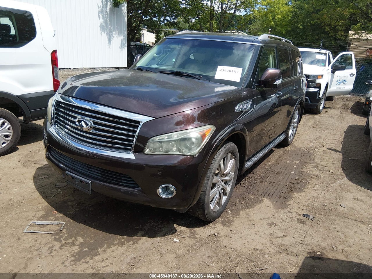 2013 INFINITI QX56   · 2/11
