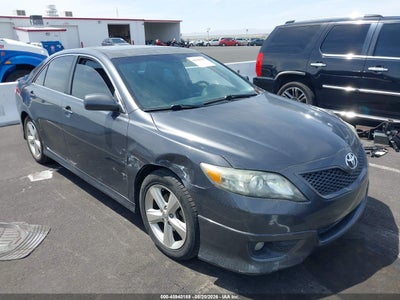 2011 TOYOTA CAMRY SE