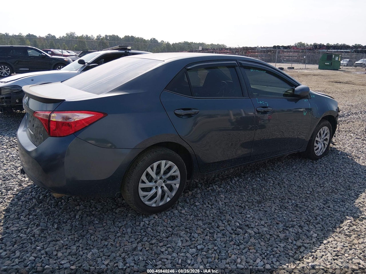 2019 TOYOTA COROLLA LE · 4/11
