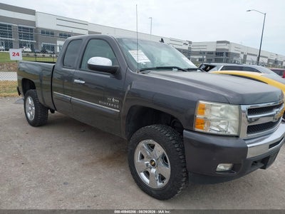 1GCRCSE09BZ****** · 2011 CHEVROLET SILVERADO 1500 LT
