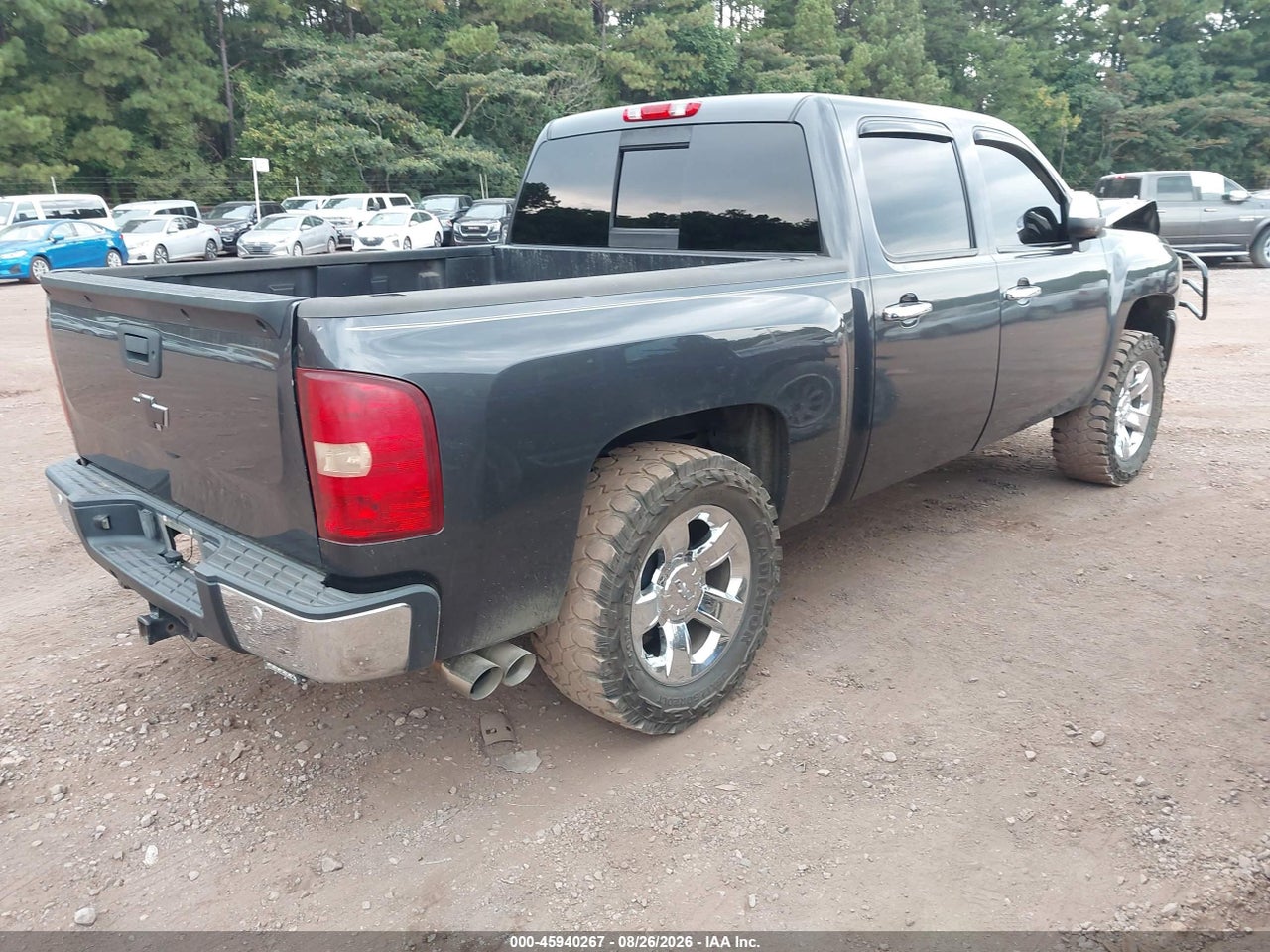 2011 CHEVROLET SILVERADO 1500 LT · 4/11