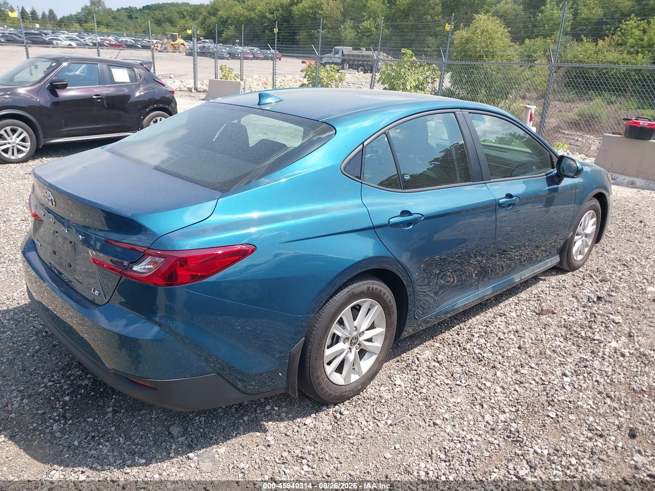 2025 TOYOTA CAMRY LE · 4/10