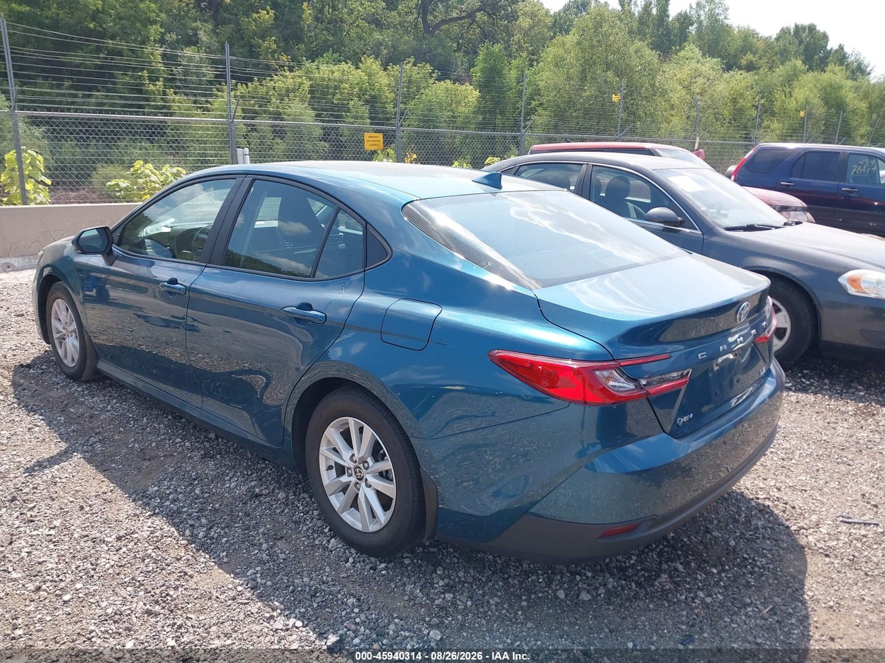 2025 TOYOTA CAMRY LE · 3/10