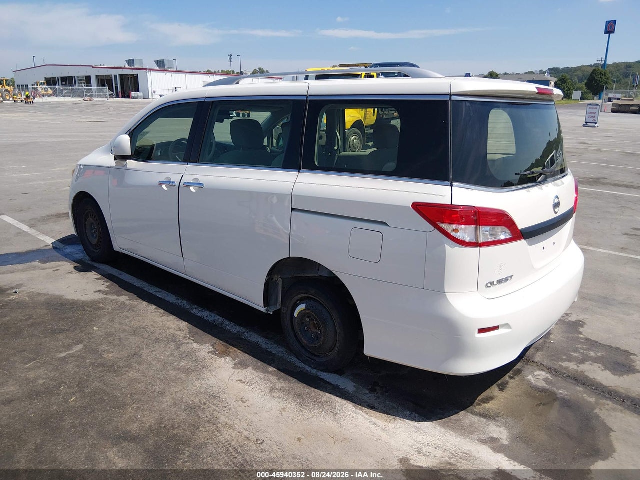 2014 NISSAN QUEST S · 3/11