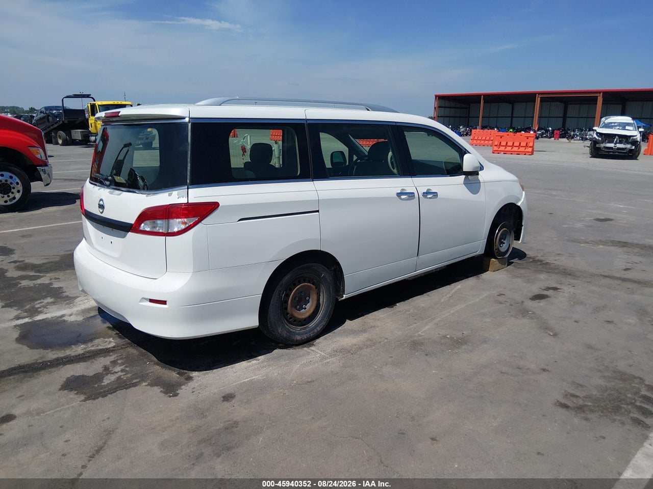 2014 NISSAN QUEST S · 4/11