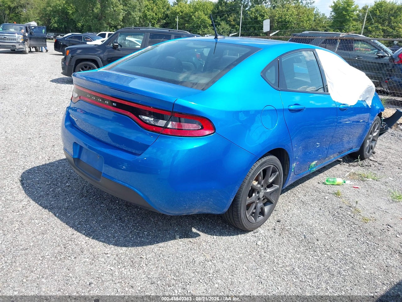 2015 DODGE DART SE · 4/10