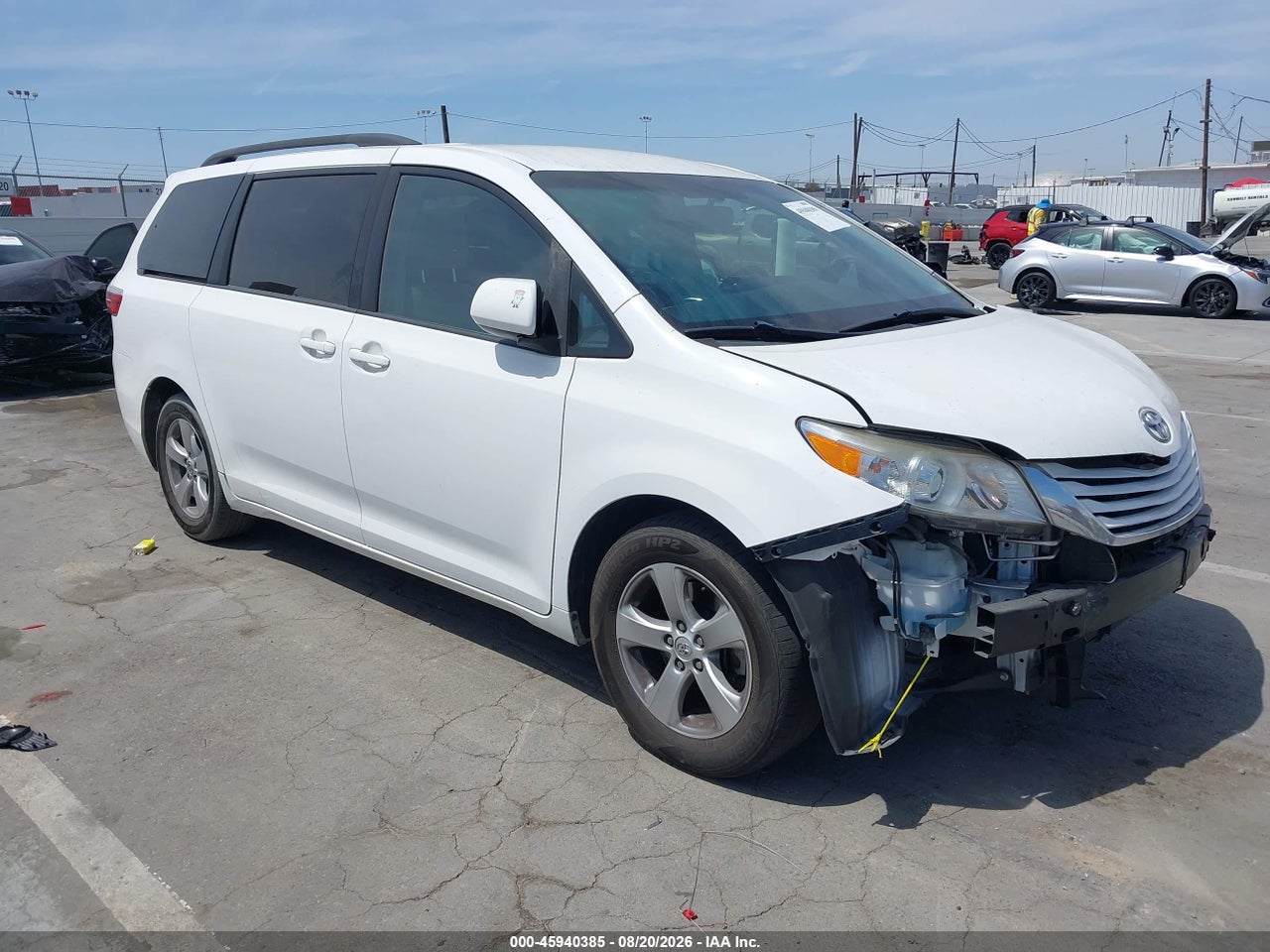 2016 TOYOTA SIENNA LE 8 PASSENGER